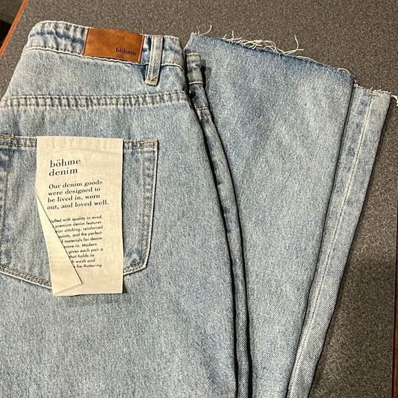 bohme 28” light wash 12 inch high-rise bailloon crop C21 - Picture 7 of 7